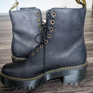 Shriver Dr. Marten's size 9